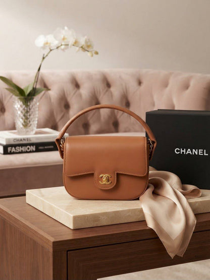 Chanel ᴍɪɴɪ ғʟᴀᴘ ʙᴀɢ
ɢᴏʟᴅʜᴀʀᴅᴡᴀʀᴇ ᴄʀᴏssʙᴏᴅʏ ʙᴀɢ
ᴡɪᴛʜ ʙᴏx
ʟᴇᴀᴛʜᴇʀ
sɪᴢᴇ:20ᴄᴍ
110 dhs🇦🇪🇦🇪


Zain56
♥️♥️♥️