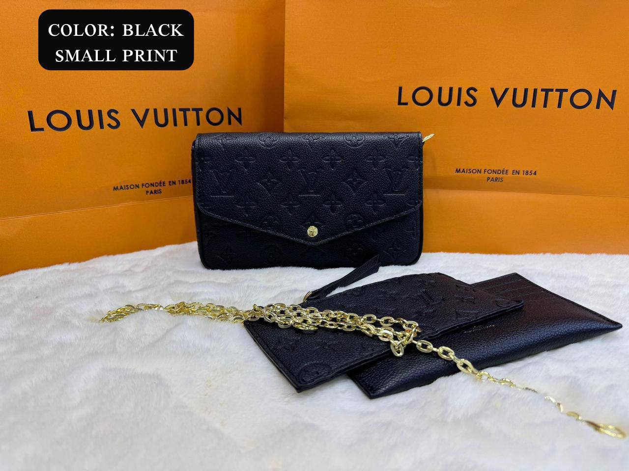 LV
ᴘᴏᴄʜᴇᴛᴛᴇ ғᴇʟɪᴄɪᴇ
ɢᴏʟᴅ ʜᴀʀᴅᴡᴀʀᴇ
ᴡɪᴛʜʙᴏx
🎁🎁🎁

ʟᴇᴀᴛʜᴇʀ/ɢᴀᴍᴏsᴀ
sɪᴢᴇ:21ᴄᴍ
75 dhs🌺

Zain56
♥️♥️♥️