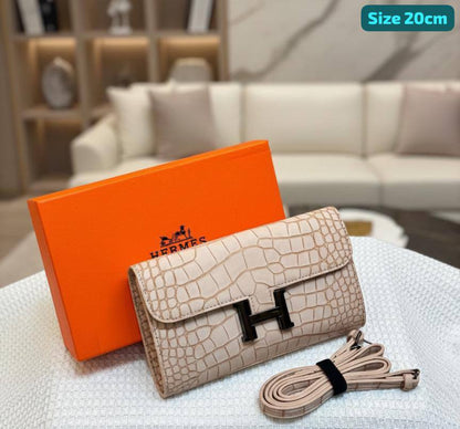 Hermes

Best quality

With box’s
🎁🎁🎁

85 dhs🌺
size 20cm

Zain158
♥️♥️♥️