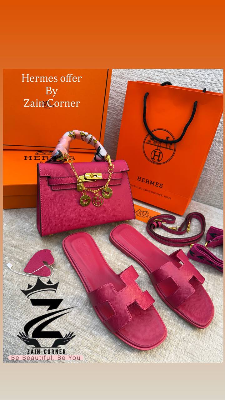 Hermes offer

185 dhs 

🩷Bag With box
🩷Slipper with box
🩷Big lv paper bag

اطلبوها من الوتس المثبت في الأعلى👆🏻👆🏻

تواصلو معنا 👈🏻 Zain 
For order WhatsApp pinned 👆🏻

♥️♥️♥️