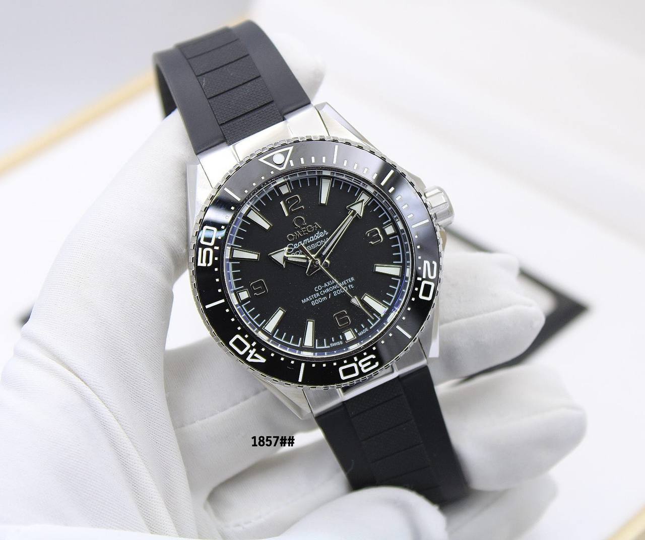OMEGA
*🔥🔥 PLANET OCEAN🔥🔥*
*AUTOMATIC 41 MM*
360 dhs💓

Zain304
♥️♥️♥️