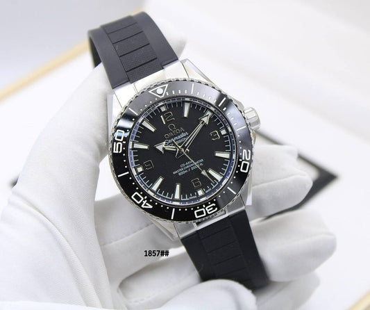 OMEGA
*🔥🔥 PLANET OCEAN🔥🔥*
*AUTOMATIC 41 MM*
360 dhs💓

Zain304
♥️♥️♥️