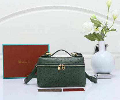 Loro Piana
85 dhs🪙💕

with box
🎁🎁🎁

Zain90
♥️♥️♥️