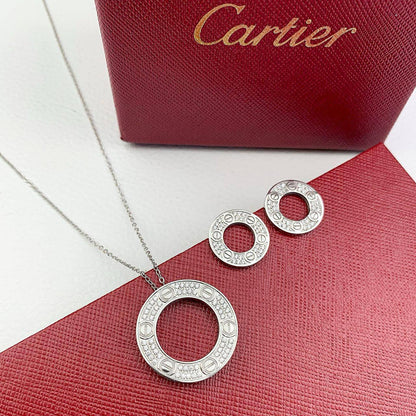 CARTIER SET 
MASTER 
NECKLACE EARRINGS
✨💫

100 DHS

WITH BOX AND PAPER BAG🎁🛍️

zain89
♥️♥️♥️