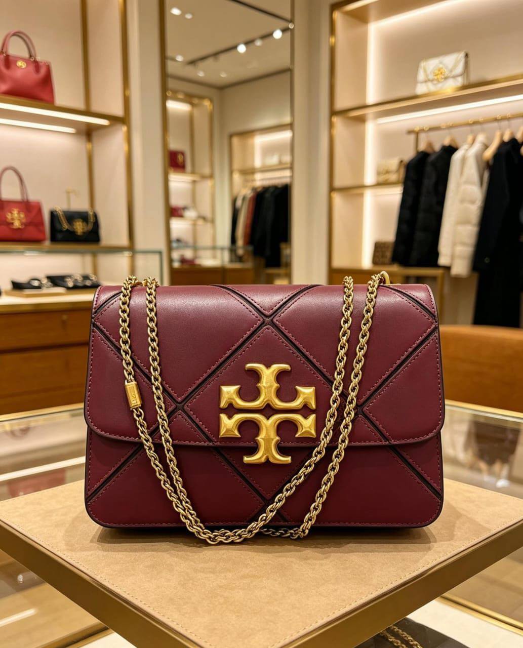 Tory Burch

110 dhs✅

Size：25/6/18

with box
🎁🎁🎁

Zain07
♥️♥️♥️