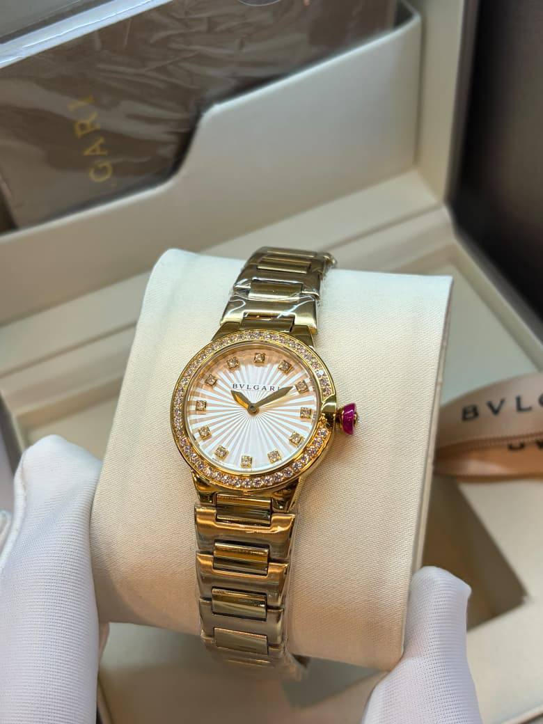 Bvlgari 
watch for ladies 
good quality 
320 dhs💓

Zain59
♥️♥️♥️