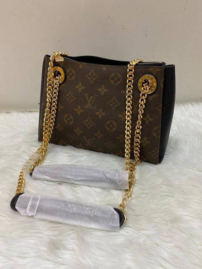 LV
95 dhs🪙💕

Zain143
♥️♥️♥️