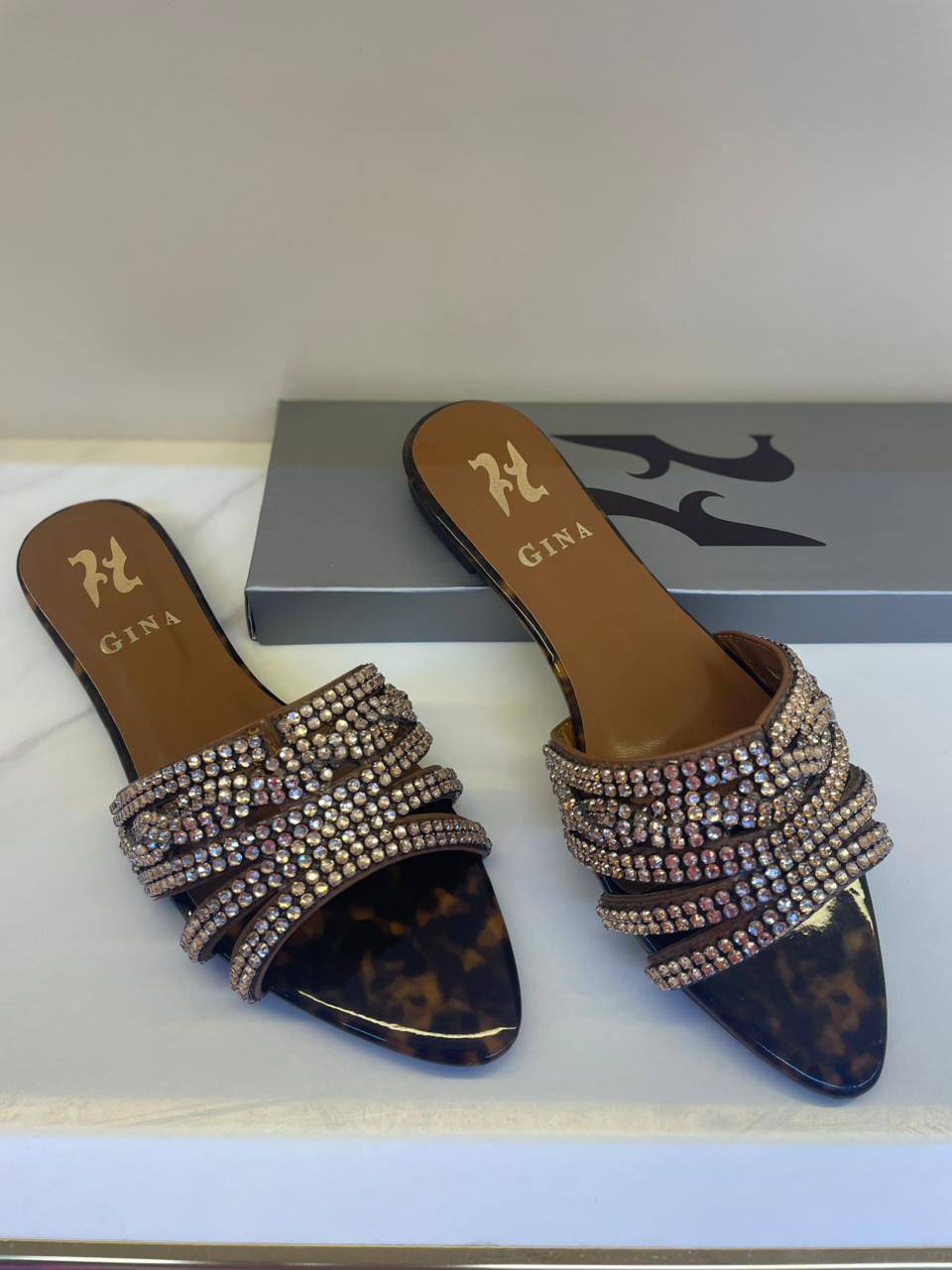 GINA 
120 dhs🌺
Size 36-41 

Zain88