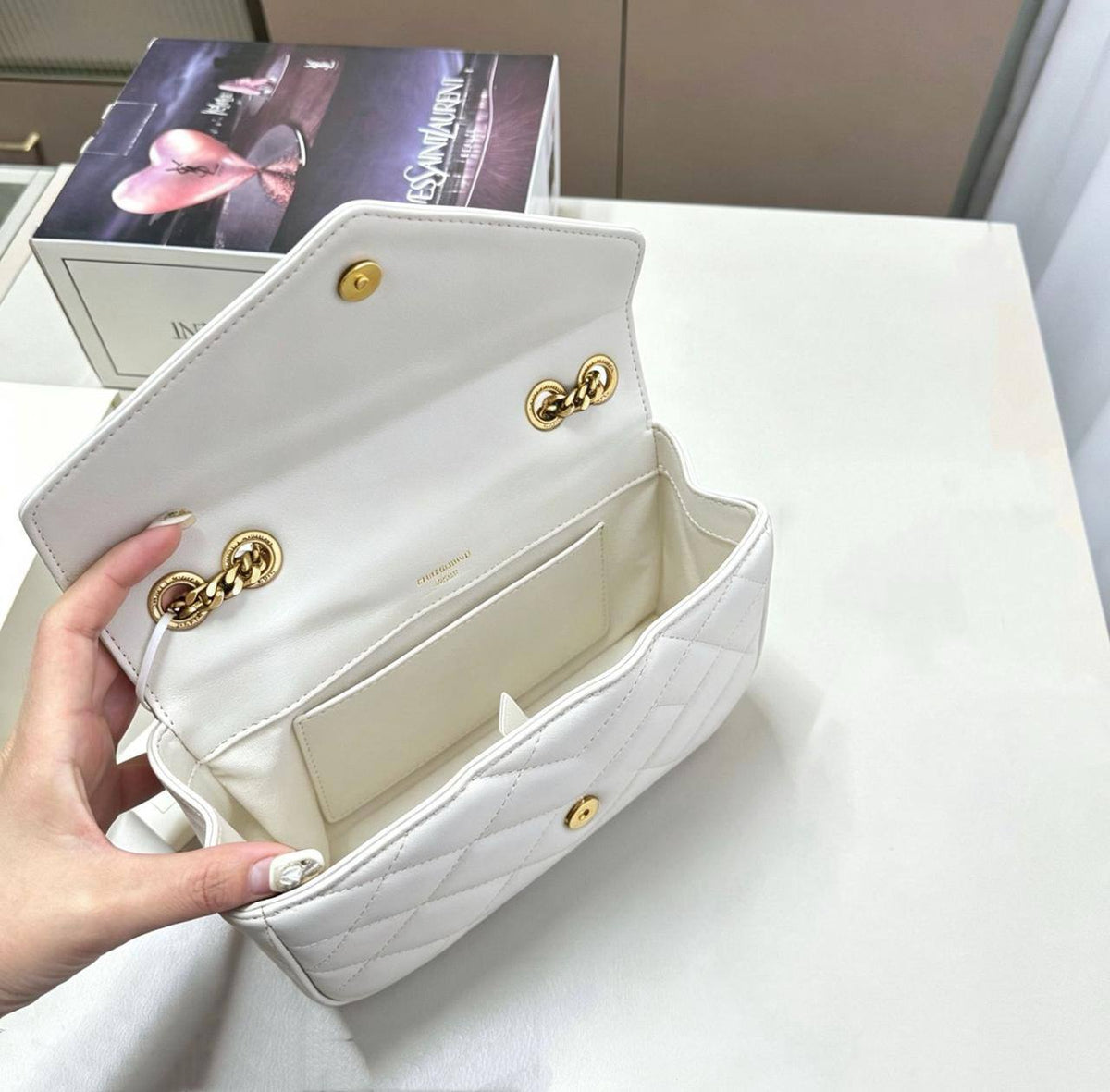 YSL 

NEW CAME 

GOOD QUALITY

 WITH BOX 
90 dhs🇦🇪🇦🇪

Zain17
Zain295
♥️♥️♥️
