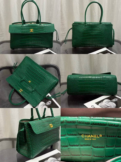 CHANEL 
MASTER QUALITY 
365 dhs🇦🇪🇦🇪

Zain39
♥️♥️♥️