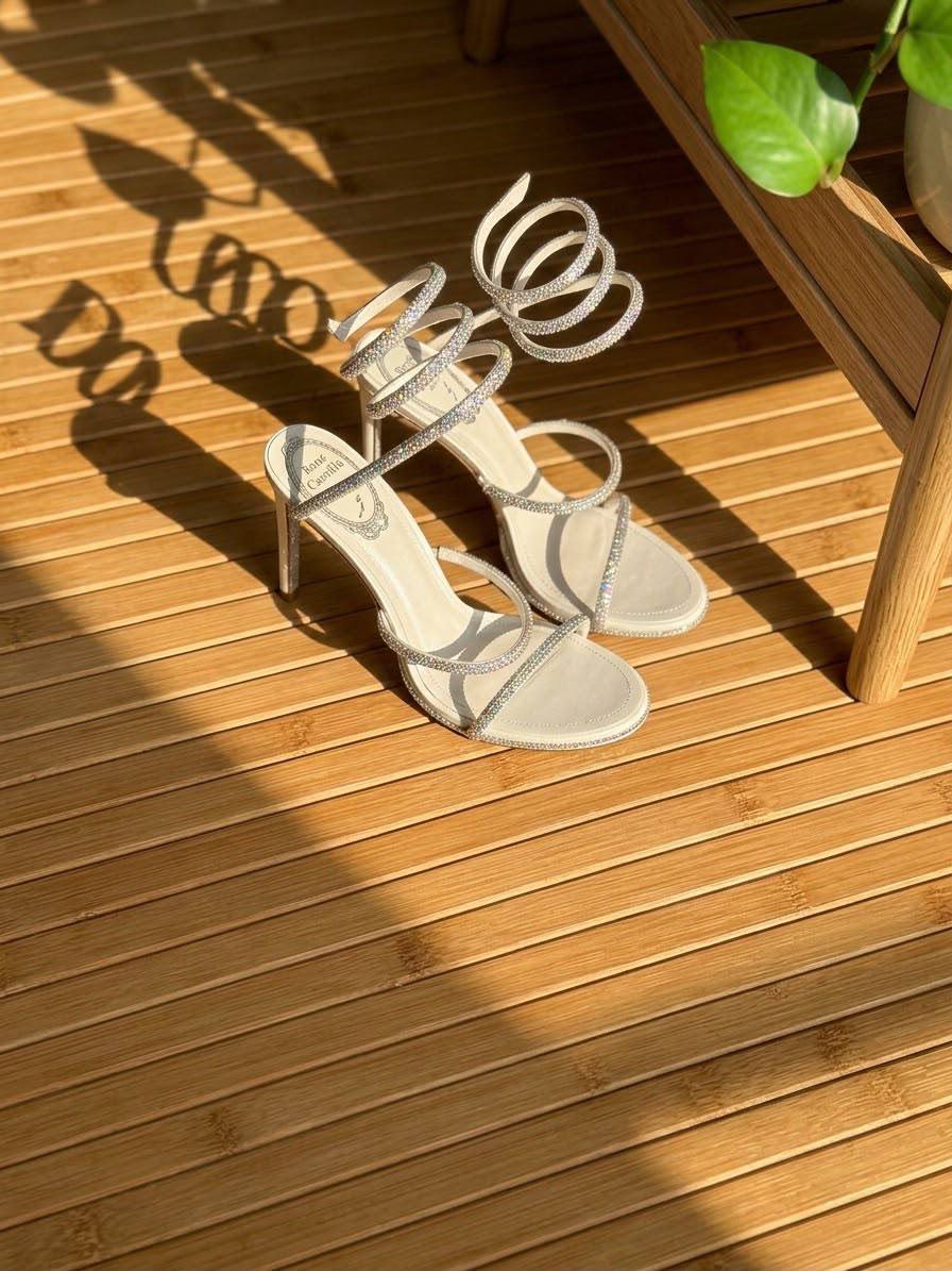 𝐑𝐞𝐧𝐞 𝐂𝐚𝐨𝐯𝐢𝐥𝐥𝐚

𝗦𝗶𝘇𝗲: 𝟯𝟲 𝘁𝗼𝗼 𝟰𝟮

560 dhs🇦🇪🇦🇪
Zain303
♥️♥️♥️