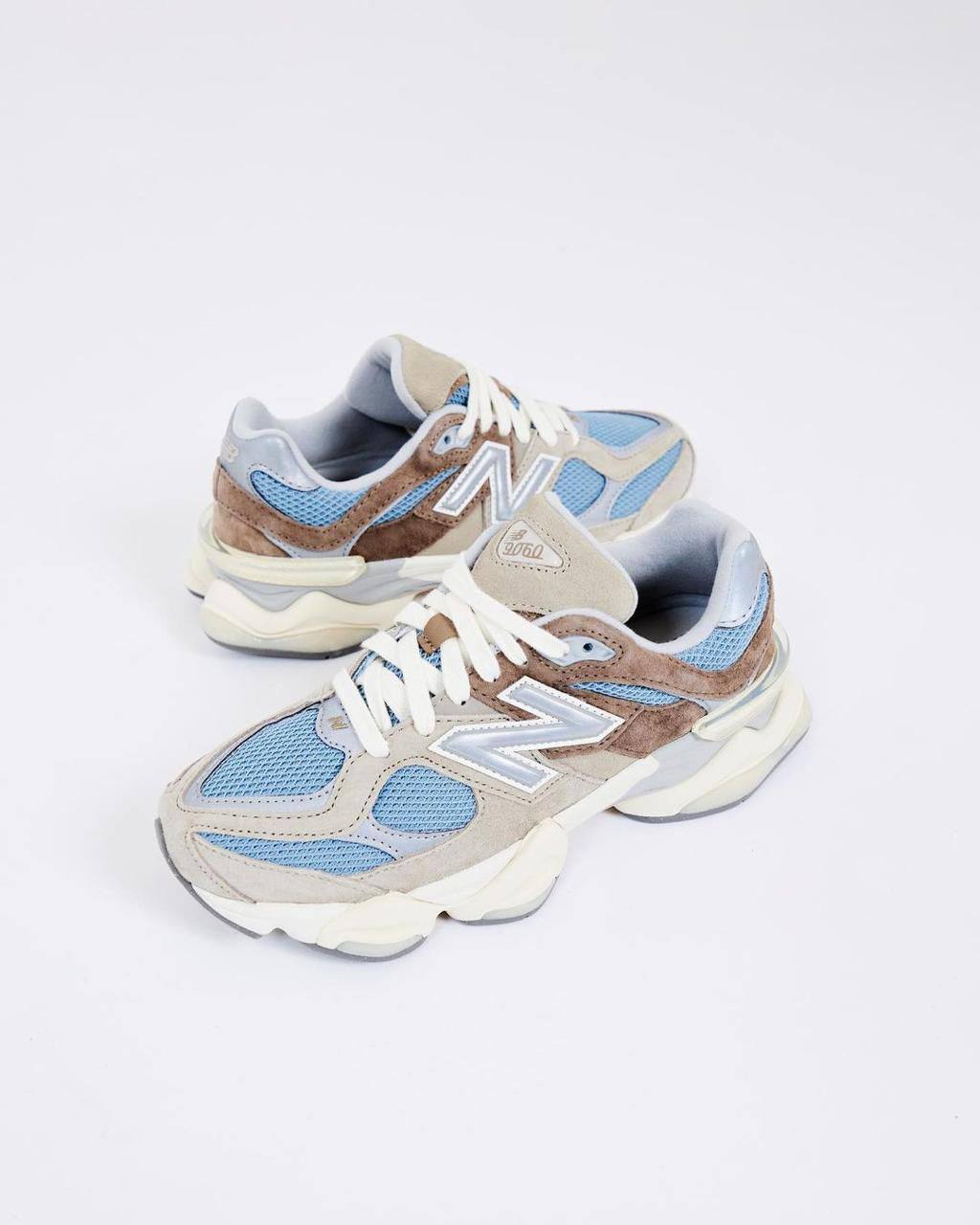NB - 
New Stock 💓💓💓
Size 36-45 
Ladies Shoes Size 36-41
140 dhs💓

Zain183