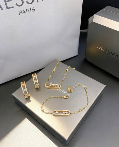 MESSIKA SET 
NECKLACE 
BRACELET 
EARRINGS
WITH BOX AND PAPER BAG 🛍️🎁
120 DHS🌺 💎
WITH MASTER BOX AND PAPER BAG 
170 dhs🌺🎁🛍️

Zain89
♥️♥️♥️