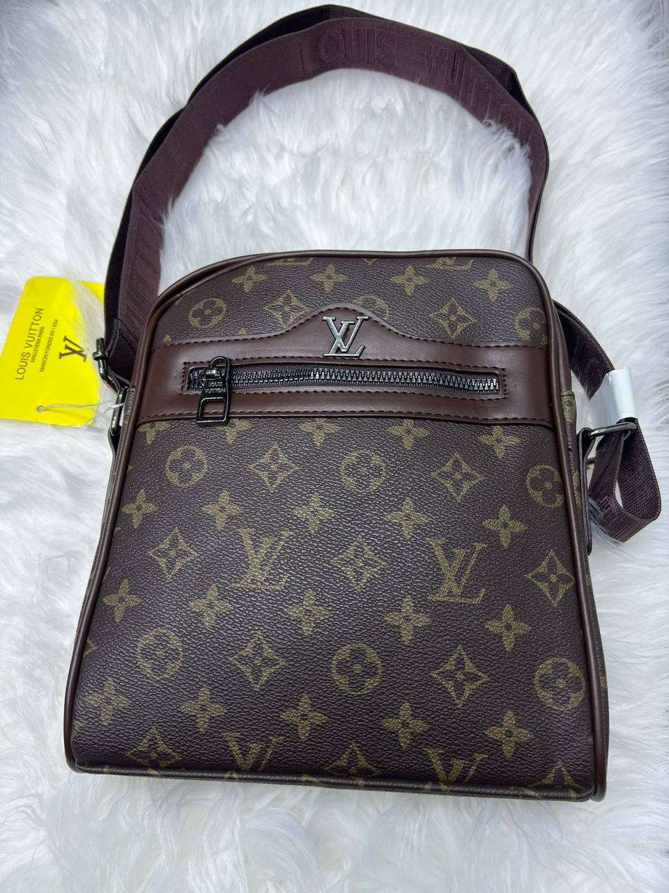 Unisex Bags
High Quality
85 dhs✅

Zain182
♥️♥️♥️