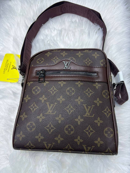 Unisex Bags
High Quality
85 dhs✅

Zain182
♥️♥️♥️