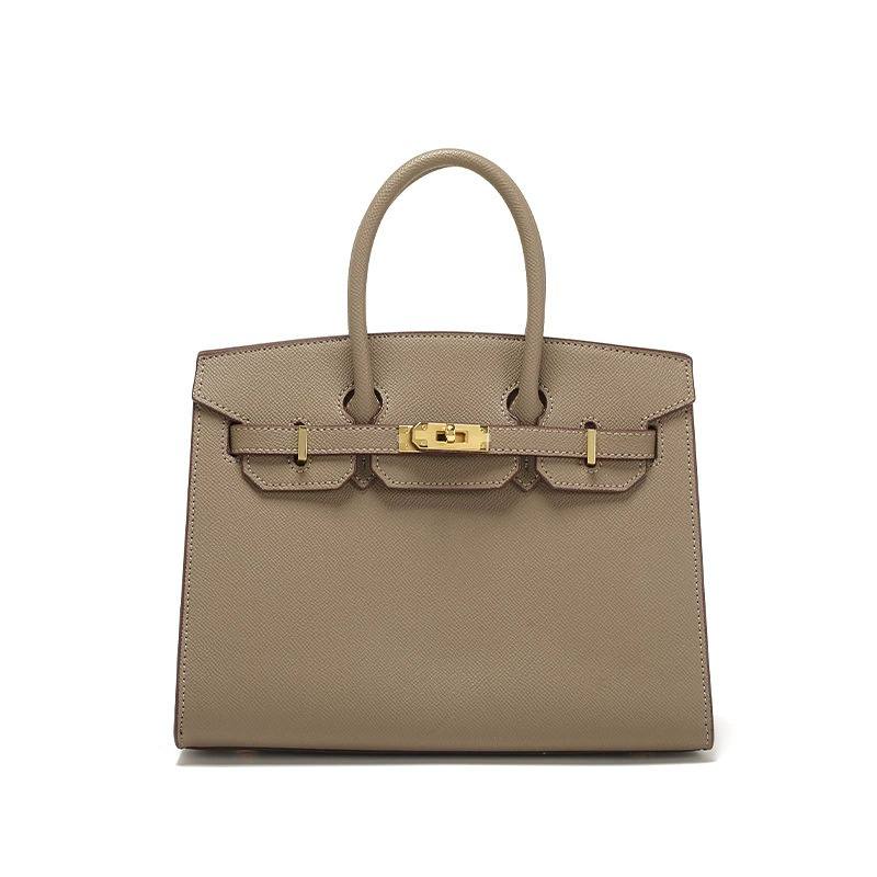 HERMES

best quality 
without box

120 dhs🇦🇪🇦🇪

size30CM

Zain290
♥️♥️♥️