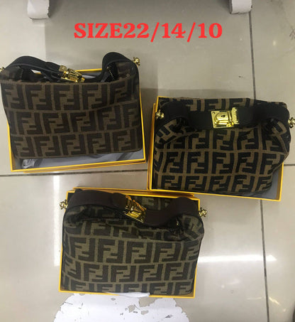 Fendi

90 dhs❣️

SIZE 22/14/10

with box
🎁🎁🎁

Zain17
♥️♥️♥️