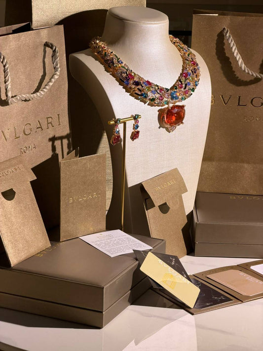 BVLGARI SET
New Collection 
Quality: Super Master 
Non -Tarnish color
For Price 👇 WTSP Text Zain 0568585901

Zain268
♥️♥️♥️