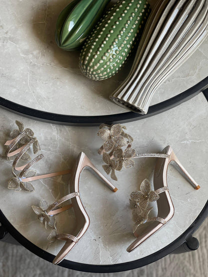 RENE CAOVILLA ✔️
SUPER MASTER QUALITY ✅
Size : 36 TO 41 🐾
650 dhs🗽

Zain113
♥️♥️♥️