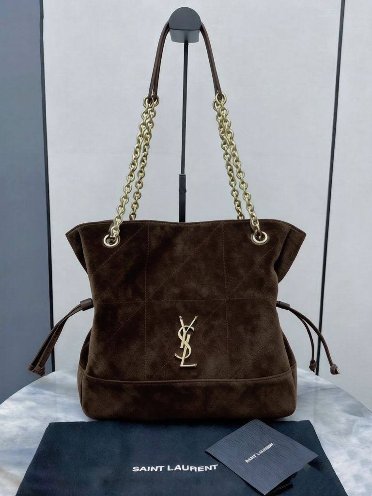 YSL
 NEW CAME GOOD QUALITY 
120 dhs✅

Zain39
♥️♥️♥️