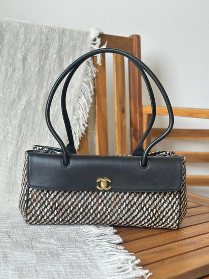 Chanel S26 Shopping Small Tote🥰
*Available In All Colors✅*
*VIP Quality✨*
For Price 👇 WhatsApp✅
0568585901 
0507557372
0552275751 Owner Zain 👌

Zain317
♥️♥️♥️