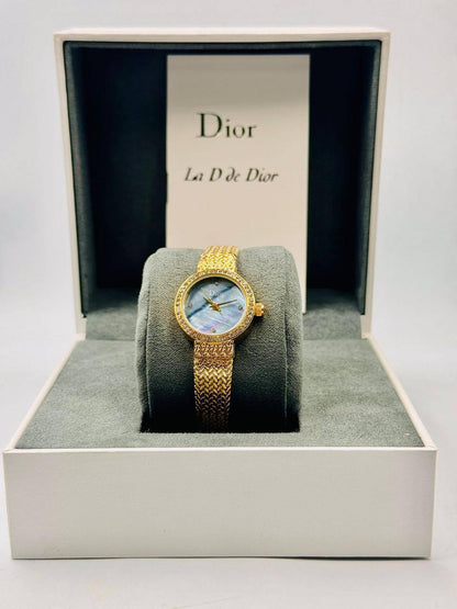 Dior ladies 
55 dhs🪙🌨️

Zain08
❤️❤️❤️