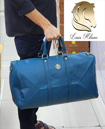 Louis Hilano travelling bag good quality 
130 dhs💓

Zain59
♥️♥️♥️