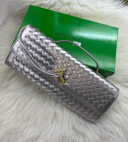 Bottega
⚡30cm
⚡with box
100 dhs💓

Zain118
♥️♥️♥️