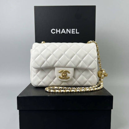 Chanel

High quality

With box 

110 dhs🇦🇪🇦🇪🇦🇪

Zain136
♥️♥️♥️