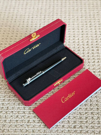 *NEW COLLECTION* 
*PEN 🖊️*
*SUPER MASTER QUALITY*
190 dhs✅

Zain179
♥️♥️♥️