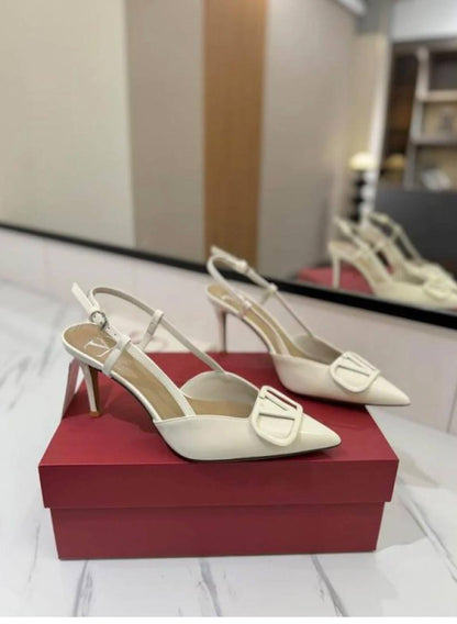 𝐑𝐄𝐒𝐓𝐎𝐂𝐊

𝐕𝐚𝐥𝐞𝐧𝐭𝐢𝐧𝐨 𝟕-𝐜m
💯high quality

Size 36-37-38-39-40-41

110 dhs🇦🇪🇦🇪

Zain21
♥️♥️♥️