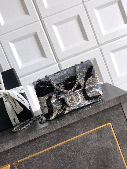 Chanel 💕💕✨
Super master quality 🔥🔥
Available ✨💕💕
With full packing 📦🎀
For Price 👇 WTSP Text Zain 0568585901
0507557372
0544061607

Zain252
♥️♥️♥️
