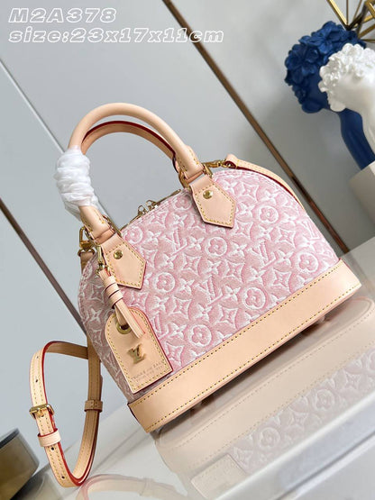 Louis vuitton💕💕✨
LV
Super master quality 🔥🔥
Available ✨💕💕
With full packing 📦🎀
For Price 👇 WhatsApp✅
0568585901 
0507557372
0552275751 Owner Zain 👌

Zain252
♥️♥️♥️