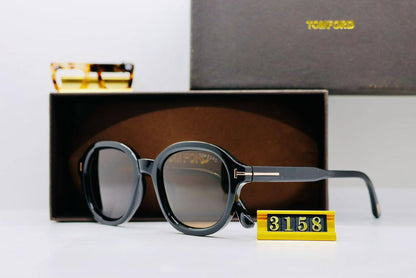 Tom Ford
60 dhs🌺

Zain29
♥️♥️♥️