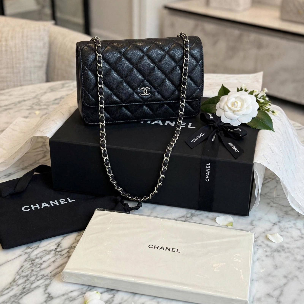 CHANEL
Caviar

Master quality

19 cm
 with box

190 dhs 


Zain95
♥️♥️♥️