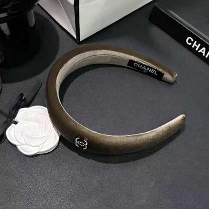 Hair bands
20 dhs🪙💚

Zain263
♥️♥️♥️