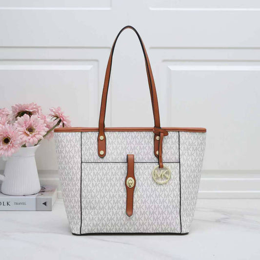 MK
105 dhs🪙🌨️

Zain136
♥️♥️♥️