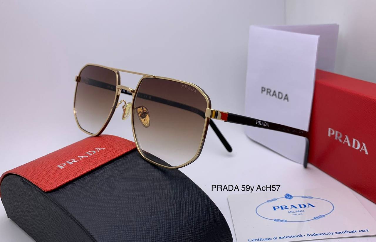 Prada
Mens
Master 
180 dhs✅

Zain126
♥️♥️♥️
