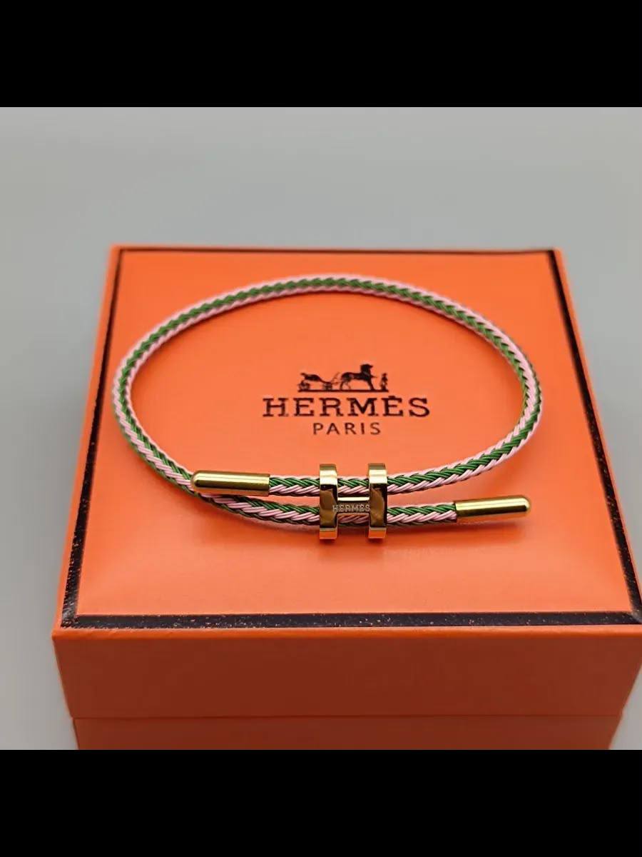 Hermes
Good quality 
Bracelet 
With black boxes
20 dhs🇦🇪🇦🇪

With normal boxes and 
Paper bag
30 dhs🇦🇪🇦🇪

With original boxes
40 dhs🇦🇪🇦🇪

Zain216
♥️♥️♥️