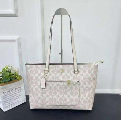 Coach City 
Tote Bag
good quality

42*27*13 cm
85 dhs🇦🇪🇦🇪

Zain95
♥️♥️♥️