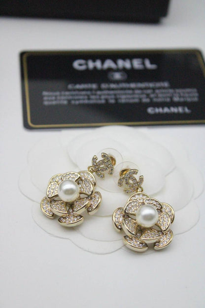 Accessories
65 dhs❤️

Zain122
♥️♥️♥️