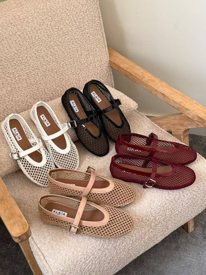 Alaia

𝐀𝐯𝐚𝐢𝐥𝐚𝐛𝐥𝐞 𝐍𝐨𝐰

𝐒𝐢𝐳𝐞𝐬: 𝟑𝟔 — 𝟒𝟏
430 dhs🇦🇪🇦🇪

Zain298
♥️♥️♥️