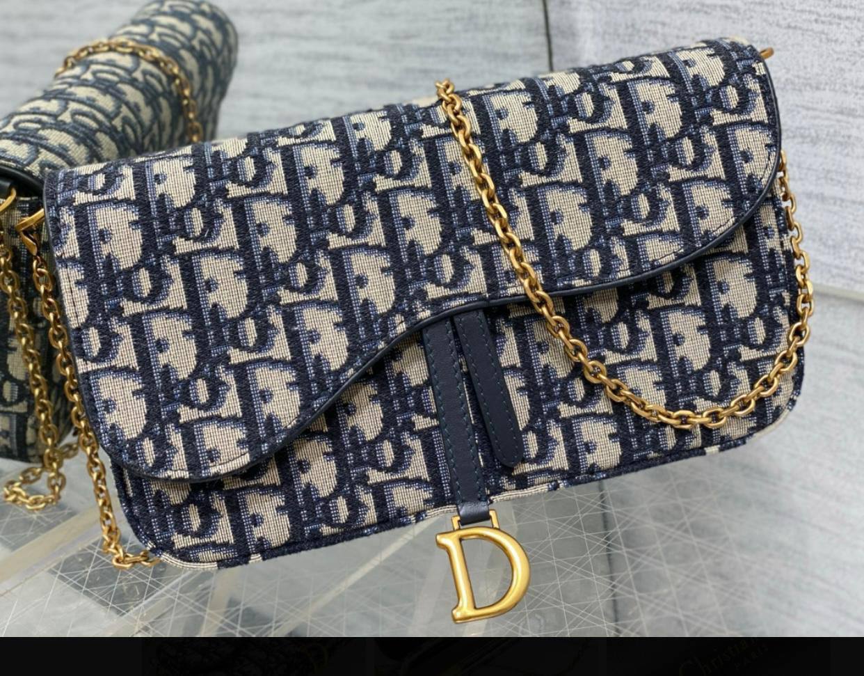 Dior ✨💕✨
New collection ✨✨✨
SuperMaster Quality 🔥🔥
Available Now ❤️❤️❤️
For Price 👇 WTSP Text Zain 0568585901

Zain252
♥️♥️♥️
