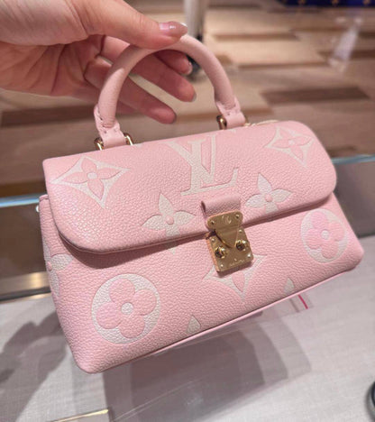New Stock
Master +++ BAGS
For Price 👇 WTSP Text Zain 0568585901

Zain192
♥️♥️♥️