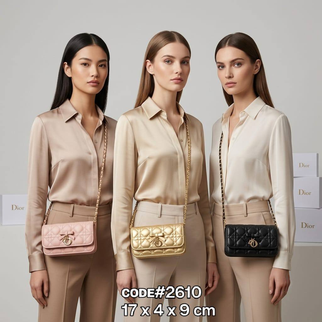 CHRISTIAN DIOR
PHONE ᴄʀᴏss ʙᴀɢ
ғʟᴀᴘ ᴄᴀʟғsᴋɪɴ ʟᴇᴀᴛʜᴇʀ
ɪɴ ʙᴏᴡ ᴅɪᴏʀ ᴄʜᴀʀᴍs
ɪᴛ ʜᴀs ʙᴀʟʟ ᴀᴅᴊᴜsᴛᴀʙʟᴇ
ғᴏʀ ᴄʜᴀɪɴ ɢᴏʟᴅ sᴛʀᴀᴘ
sɪᴢᴇ : 17 cm
ᴡɪᴛʜ BOX

75 dhs🇦🇪🇦🇪

Zain31
♥️♥️♥️