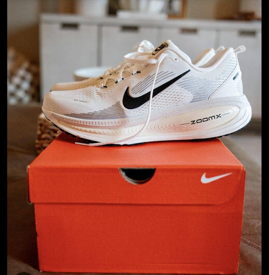 ZoomX

Size 40 to 45
105 dhs🪙🌨️

Zain27
♥️♥️♥️