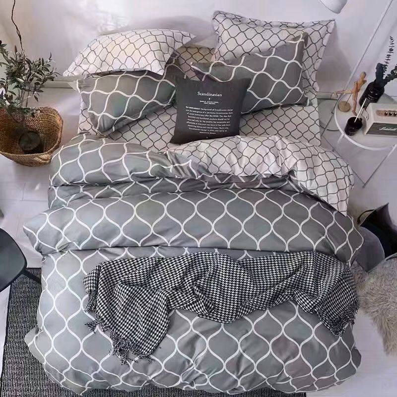 Comfort set
Single 4pcs set
1 comfort 
1 bedsheets 
2 pillowcases 
100 dhs✅

Zain99
♥️♥️♥️