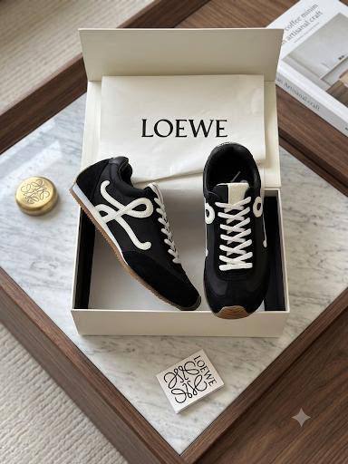NEW CAME 
LOEWE SHOES
GOOD QUALITY
150 DHS✅
Size 36-41

Zain40
♥️♥️♥️