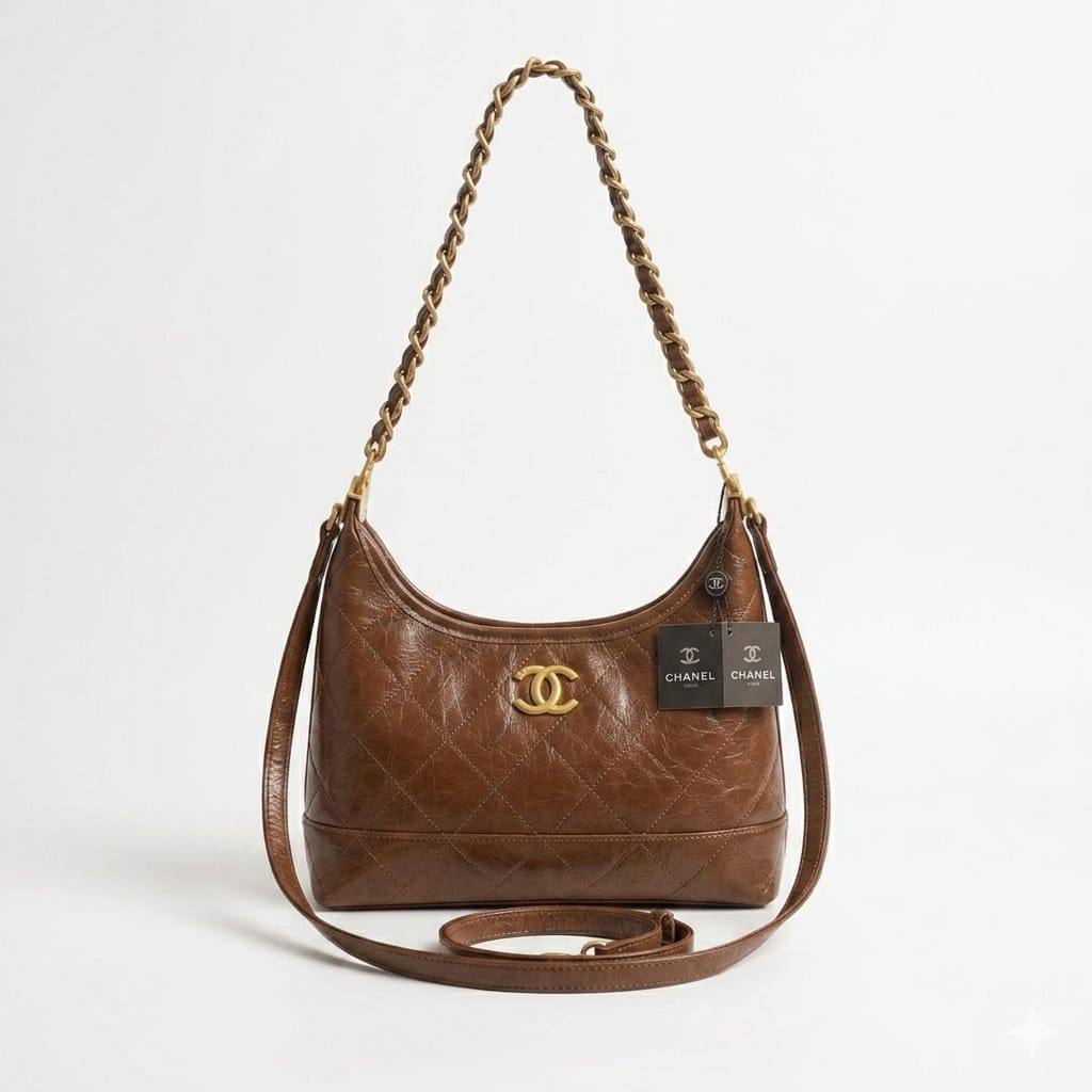 CHANEL ʜᴏʙᴏ 
sʜᴏᴜʟᴅᴇʀ ʙᴀɢ
ɢʀᴀɪɴᴇᴅ ᴄᴀʟғsᴋɪɴ
ɢʟᴏssʏ ʟᴇᴀᴛʜᴇʀ
ɢᴏʟᴅ ᴄʜᴀɪɴ ʙᴇʟᴛ
ᴡɪᴛʜ ʟᴏɴɢ ʙᴇʟᴛ sᴛʀᴀᴘ
ɢᴏʟᴅ ʜᴀʀᴅᴡᴀʀᴇ
sɪᴢᴇ : 28 cm
ᴡɪᴛʜ BOX
🎁🎁🎁

80 dhs✅

Zain31
♥️♥️♥️