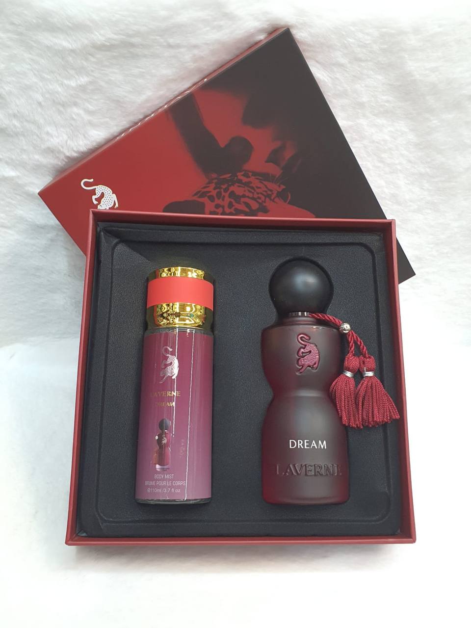 Perfume Boxes
55 dhs🪙💕

Zain64
🌸🌸🌸